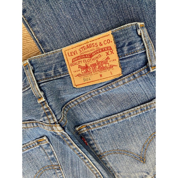 Levi's 501XX Jeans Womens 28x31 Blue Button Fly Medium Wash Denim Cotton - Picture 7 of 11